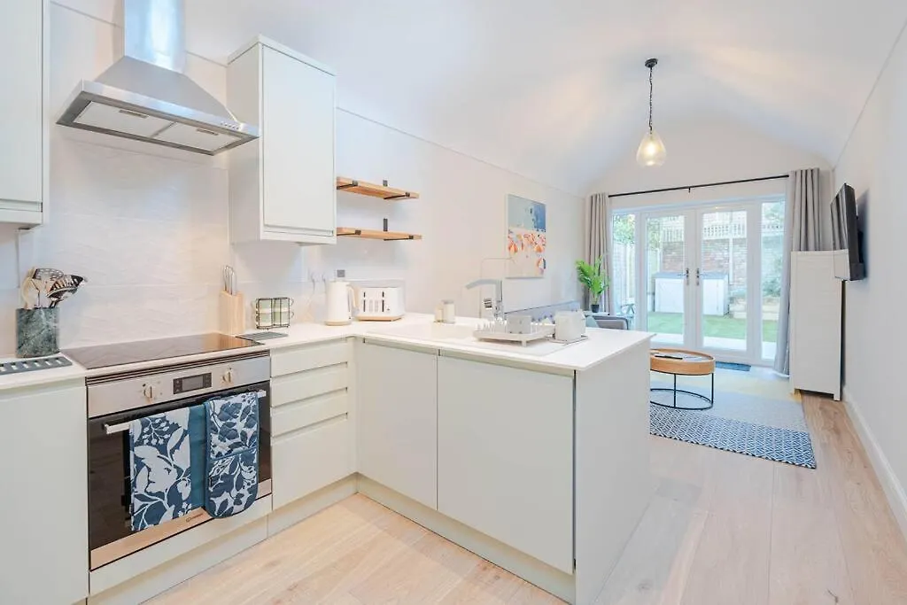 Croft Lodge By Grandeur Property Bournemouth Apartment